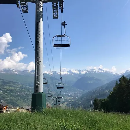 アパート Miravidi, Montchavin-la Plagne, Jacuzzi & Sauna ラ・プラーニュ