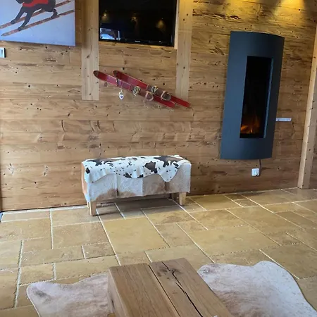 Miravidi, Montchavin-la Plagne, Jacuzzi & Sauna アパート ラ・プラーニュ