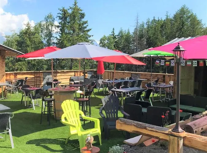 Miravidi, Montchavin-la Plagne, Jacuzzi & Sauna Apartament La Plagne